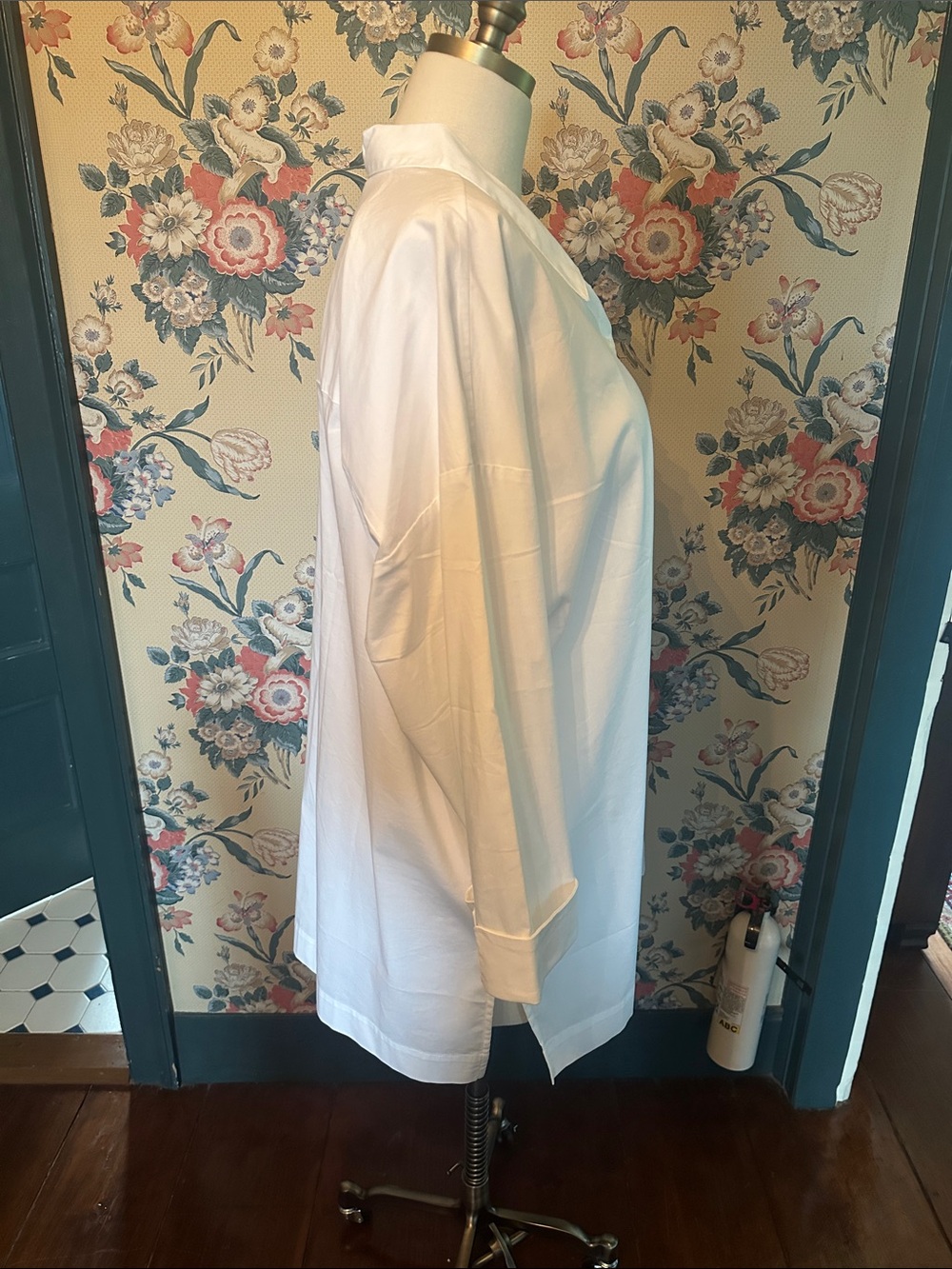 J. Jill White Button-Front Shirt - Picture 2 of 7